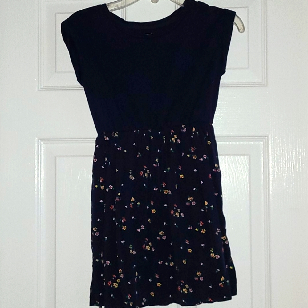 Girls summer dress- size S (6/7)